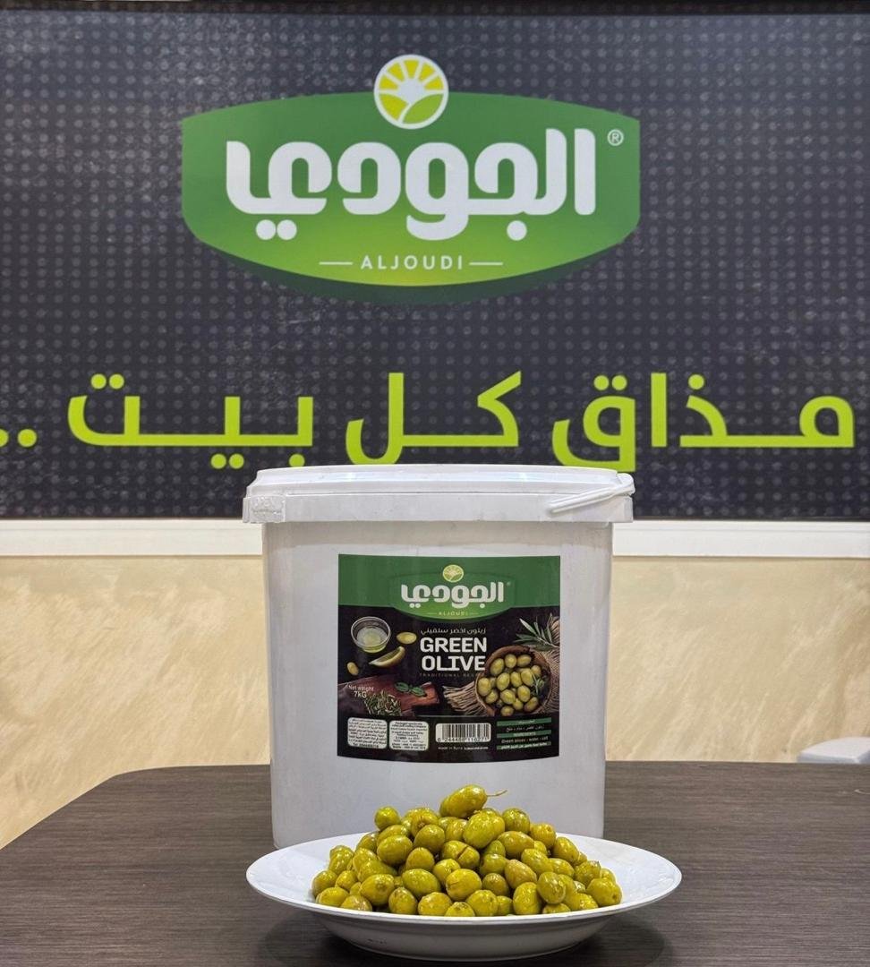 زيتون أخضر ”سلقيني“ زيتون أخضر ”سلقيني“