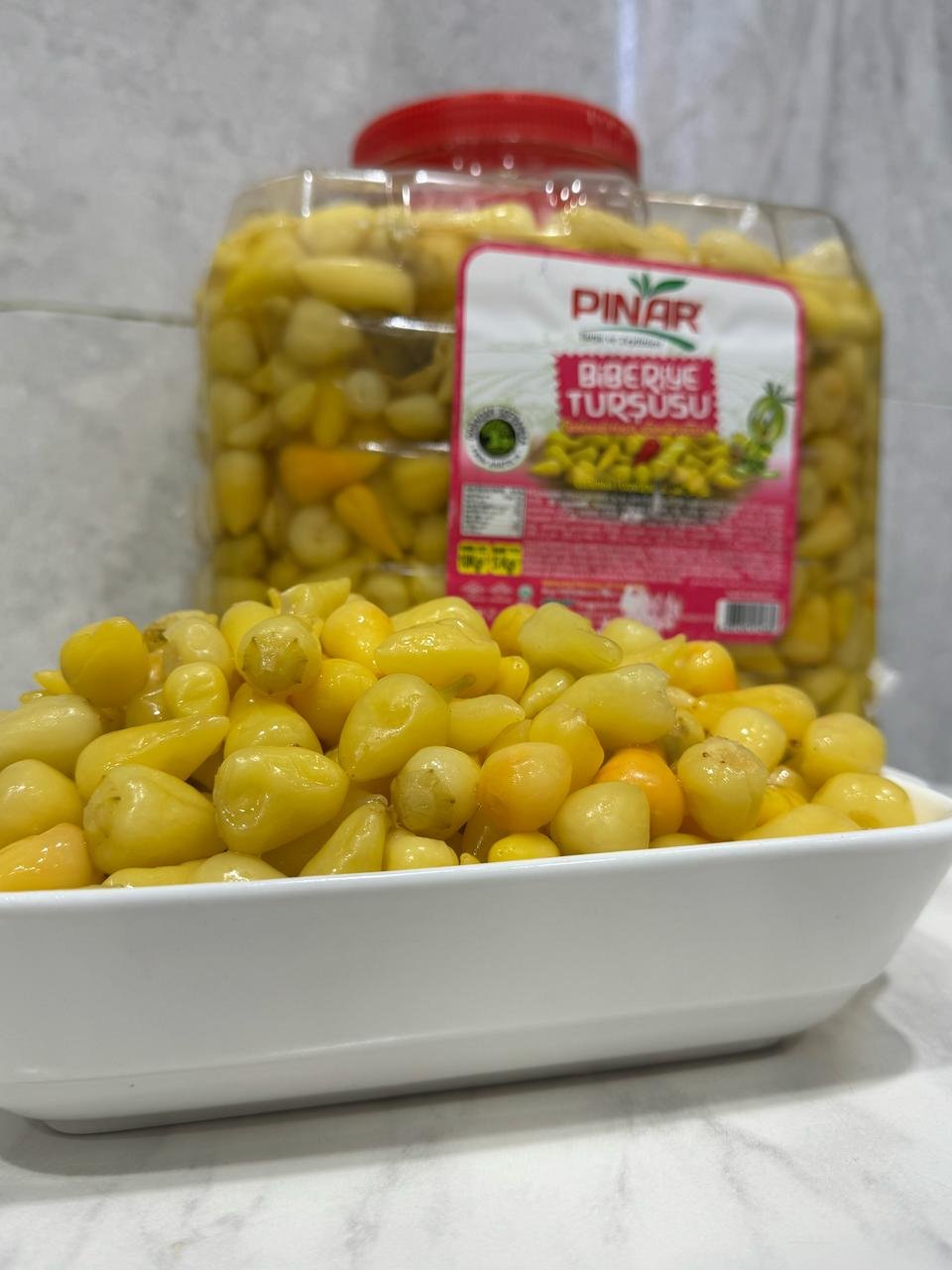 مخلل الفلفل الحار الأخضر مخلل الفلفل الحار الأخضر