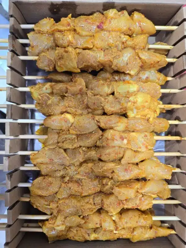 “BBQ BOX” Shish Tawook